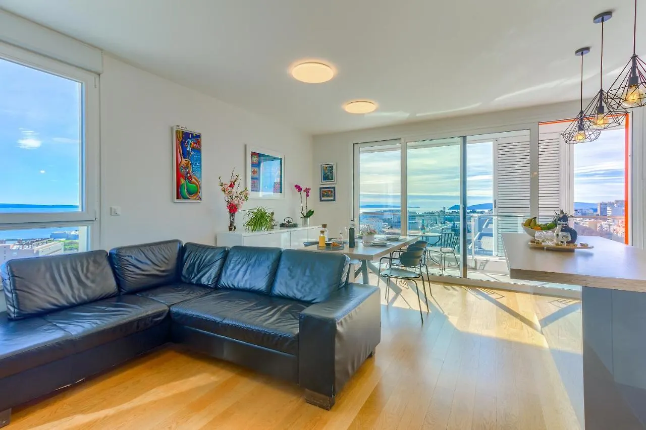 Sea Smile Apartment With Garage Parking 0*, Split