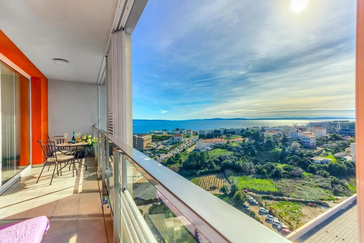 Sea Smile Apartment With Garage Parking Split Croatia